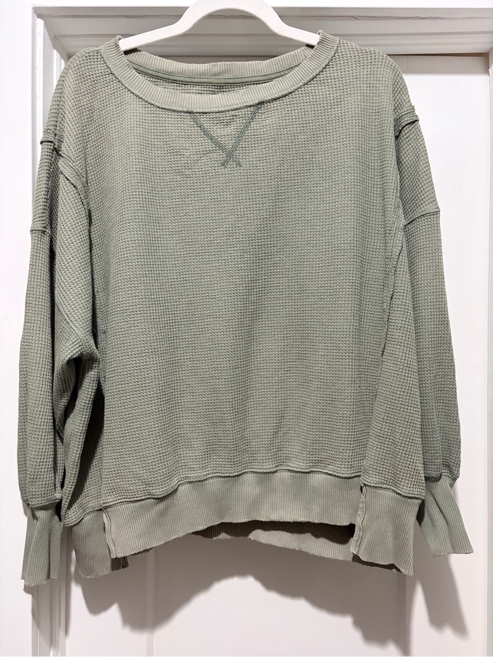 American Eagle Outfitters Relaxed Waffle-Knit Pullover - Sage Green